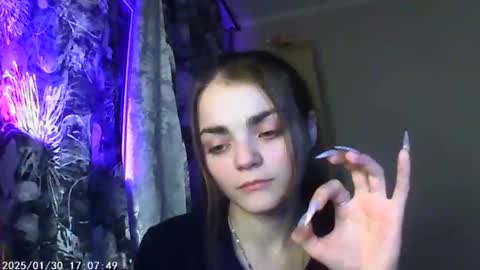 Snapshot of sophiesuvi chatting on 01.29.25 Sophie and my bestie Mandy    online show from 01.29.25
