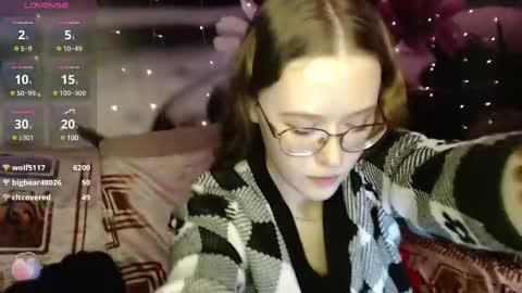 Snapshot of sophiesuvi chatting on 02.22.25 Sophie and my bestie Mandy    online show from 02.22.25