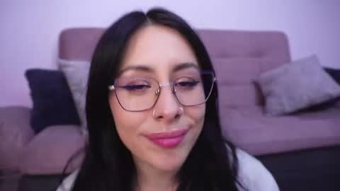 Snapshot of sophiiecums chatting on 06.19.26 Sophiie online show from 06.19.26