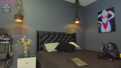 Sophie Taylor online show from 01.30.25