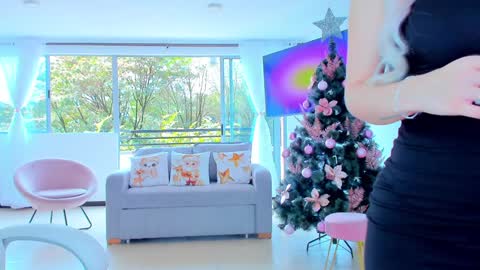 YULITZA online show from 12.26.24