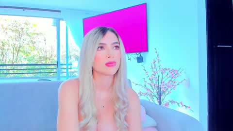 YULITZA online show from 01.15.25