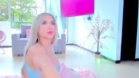 YULITZA online show from 01.24.25