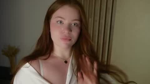 Snapshot of sophishy chatting on 07.02.26 im Sophie dont judge harshly this is my 1st day here 3 online show from 07.02.26