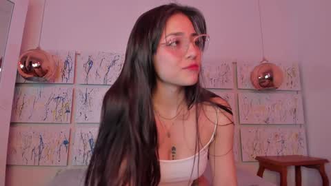 Snapshot of sophy_smilesweet chatting on 12.11.24 SOPHY ROGERS online show from 12.11.24
