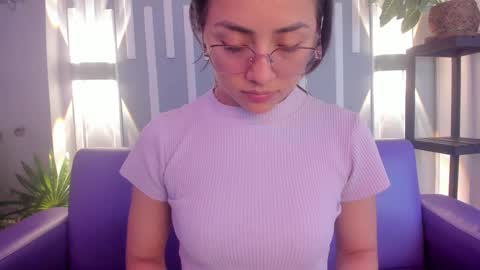 Snapshot of sophy_smilesweet chatting on 01.03.25 SOPHY ROGERS online show from 01.03.25