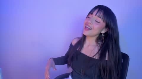 Snapshot of sophy_smilesweet chatting on 01.15.25 SOPHY ROGERS online show from 01.15.25