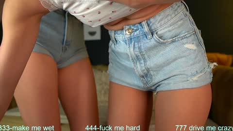 Snapshot of sophydiva chatting on 03.04.26 Sophydiva online show from 03.04.26