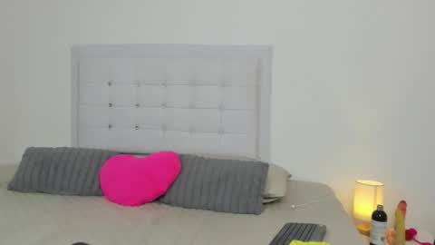 Sofia  online show from 10.31.25