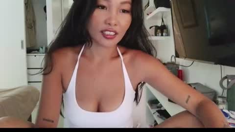 Snapshot of sorabloom chatting on 06.14.26 Sora Bloom online show from 06.14.26