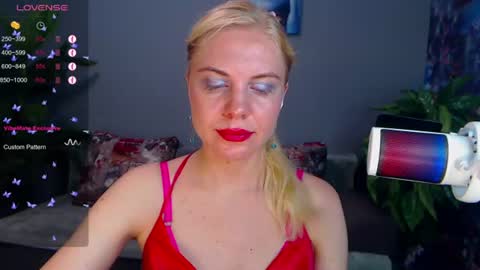 Snapshot of soul_liza chatting on 06.25.26 Lisa online show from 06.25.26
