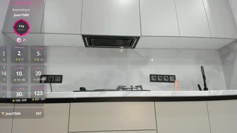 Mia online show from 10.15.25