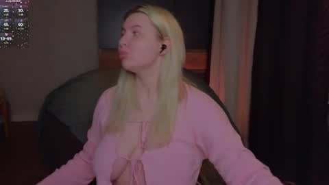 Snapshot of soulmeinme chatting on 02.01.26 soulmeinme online show from 02.01.26