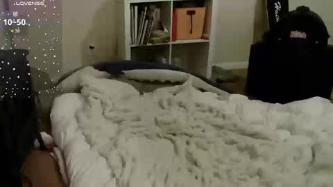 Bunnydathug online show from 10.18.25