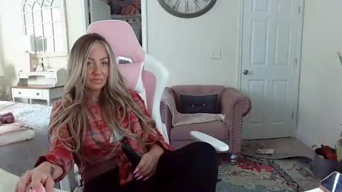 Snapshot of southernbarbii chatting on 01.17.25 Your Barbii online show from 01.17.25