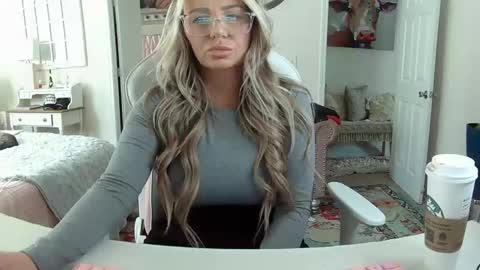 Snapshot of southernbarbii chatting on 02.10.25 Your Barbii online show from 02.10.25