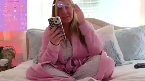 Snapshot of southernbarbii chatting on 10.18.25 Your Barbii online show from 10.18.25