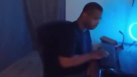 Snapshot of southernfuckery chatting on 12.16.24 Infamous Damon Jerico online show from 12.16.24