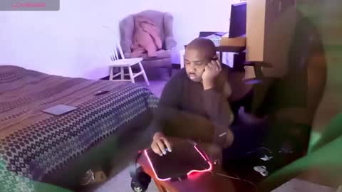 Snapshot of southernfuckery chatting on 01.10.25 Infamous Damon Jerico online show from 01.10.25