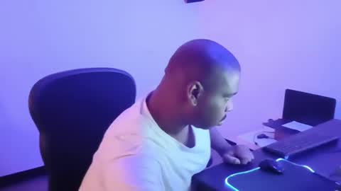 Snapshot of southernfuckery chatting on 01.18.25 Infamous Damon Jerico online show from 01.18.25