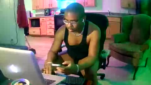 Snapshot of southernfuckery chatting on 01.15.26 Infamous Damon Jerico online show from 01.15.26