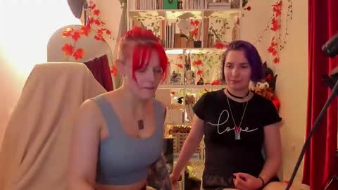 Leah online show from 11.12.25