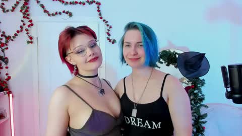 Leah online show from 04.11.26