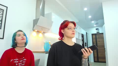 Snapshot of sova_energy chatting on 05.03.26 Leah online show from 05.03.26
