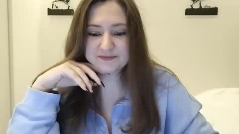 Snapshot of sovagloomy chatting on 11.07.25 sovagloomy online show from 11.07.25