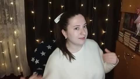 Snapshot of sovagloomy chatting on 12.05.25 sovagloomy online show from 12.05.25