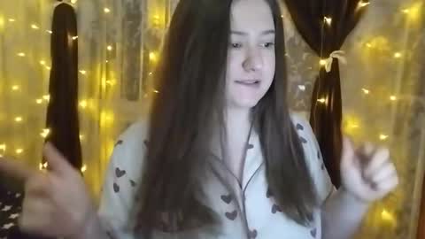 Snapshot of sovagloomy chatting on 01.12.26 sovagloomy online show from 01.12.26