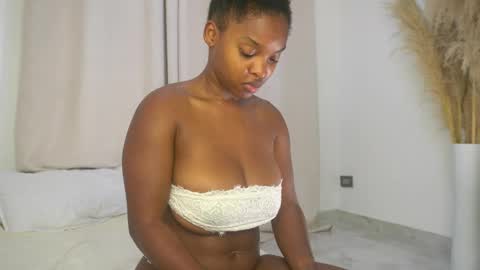 Snapshot of sow_fitt chatting on 12.24.24 sow_fitt online show from 12.24.24