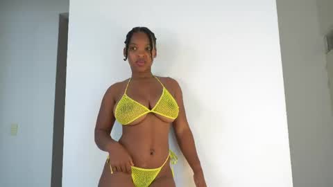 Snapshot of sow_fitt chatting on 05.26.26 sow_fitt online show from 05.26.26
