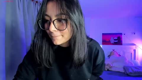 Lili online show from 12.29.24