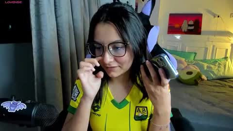 Lili online show from 01.30.25