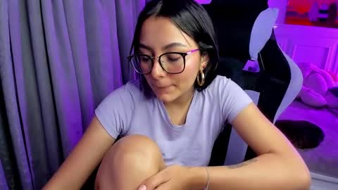 Lili online show from 02.14.25