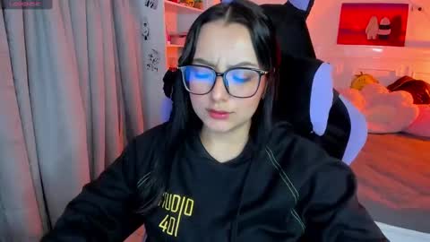 Lili online show from 09.20.25