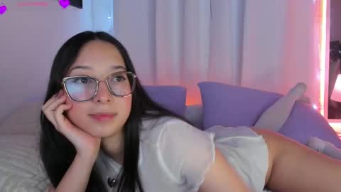 Snapshot of soy_iris chatting on 03.12.25 Irisita online show from 03.12.25