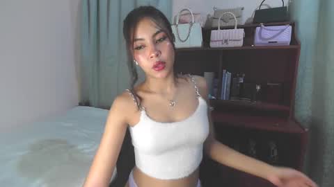 Snapshot of soy_miauhg chatting on 01.24.25 Miauhg online show from 01.24.25