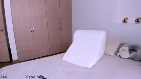 MIA online show from 01.27.25