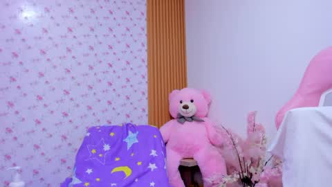 Snapshot of soyqeen chatting on 05.23.26 SoyQueen online show from 05.23.26