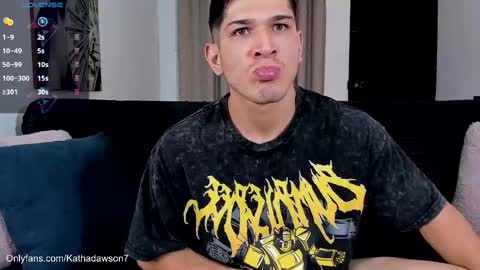 Snapshot of soyraydimarco_ chatting on 10.02.25 RayDimarco  independent model online show from 10.02.25