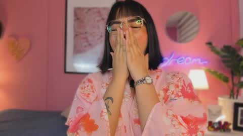 Snapshot of soysaraa_ chatting on 05.16.26 Aleja online show from 05.16.26