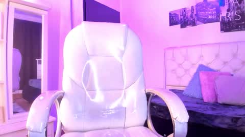      online show from 11.11.25