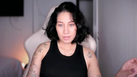 Snapshot of soytulu_ chatting on 05.02.26 brisa s online show from 05.02.26