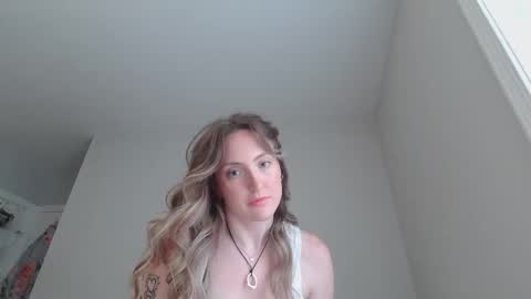 Snapshot of sp8cebunni99 chatting on 09.16.25 Margo online show from 09.16.25