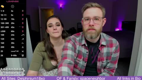 Snapshot of spaceneighbor chatting on 12.12.24 Spaceneighbor online show from 12.12.24