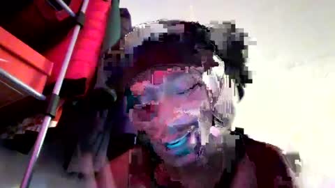 Snapshot of spacepaa chatting on 12.05.24 orezz online show from 12.05.24