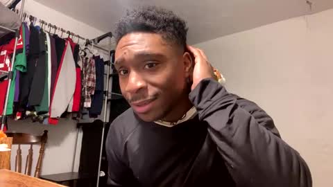 Snapshot of spacepaa chatting on 12.15.24 orezz online show from 12.15.24