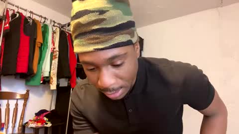 Snapshot of spacepaa chatting on 12.26.24 orezz online show from 12.26.24